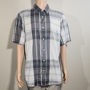 Casual Men's Short Sleeve Plaid Shirt